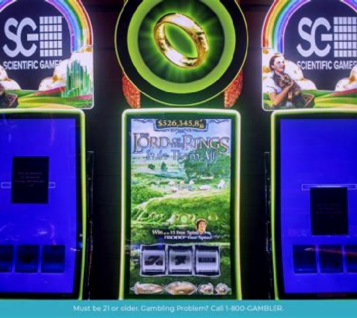Golden Rings slot machine