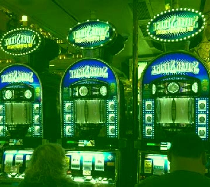 Golden Strike slot machine
