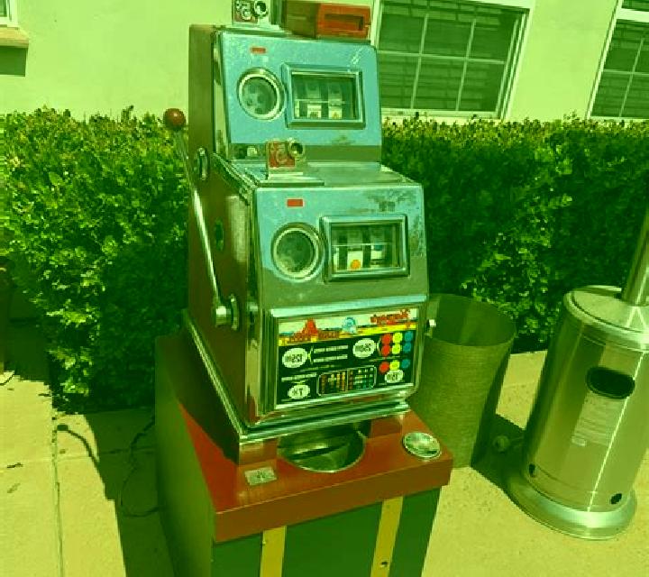 Golden Ticket 2 slot machine
