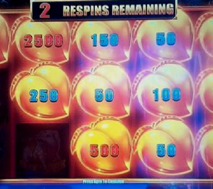 Golden Wisdom slot machine