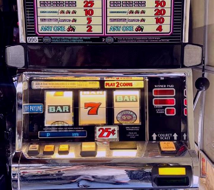 Grand Diamond slot machine