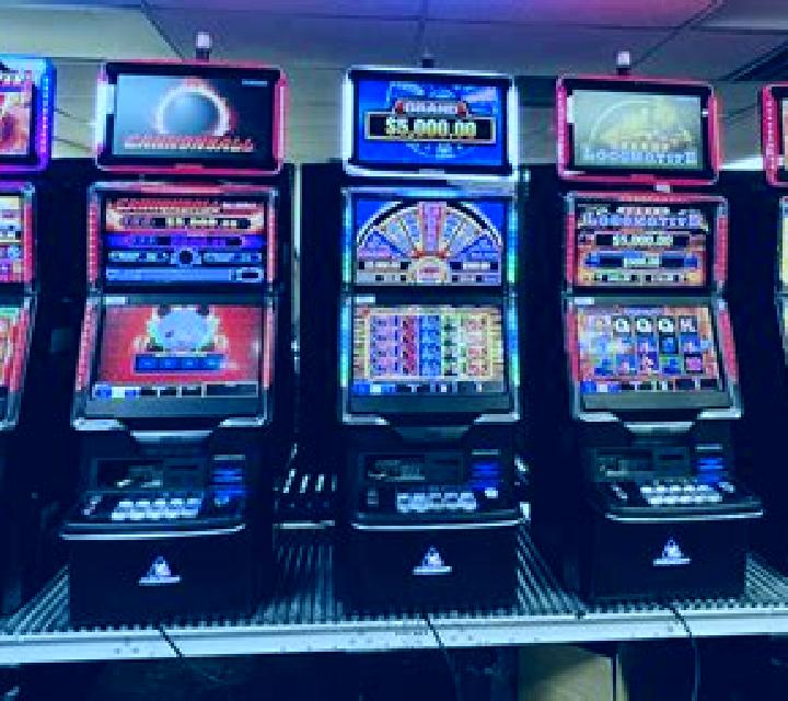 Grand Heist Feature Buy slot machine