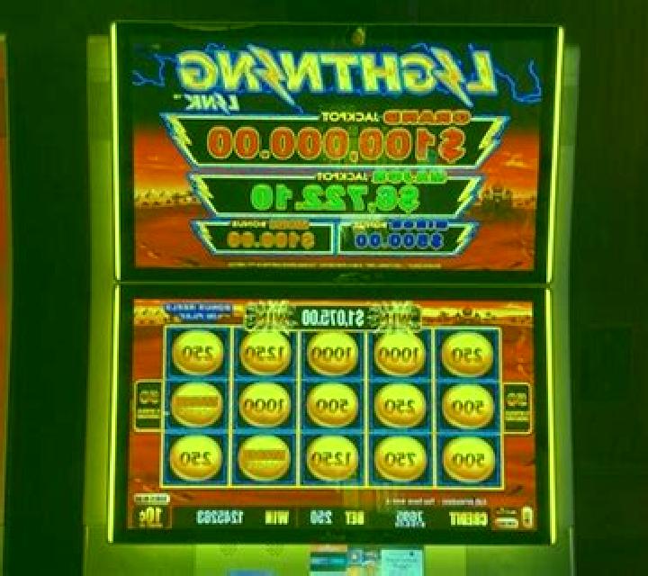 Grand Lightning slot machine