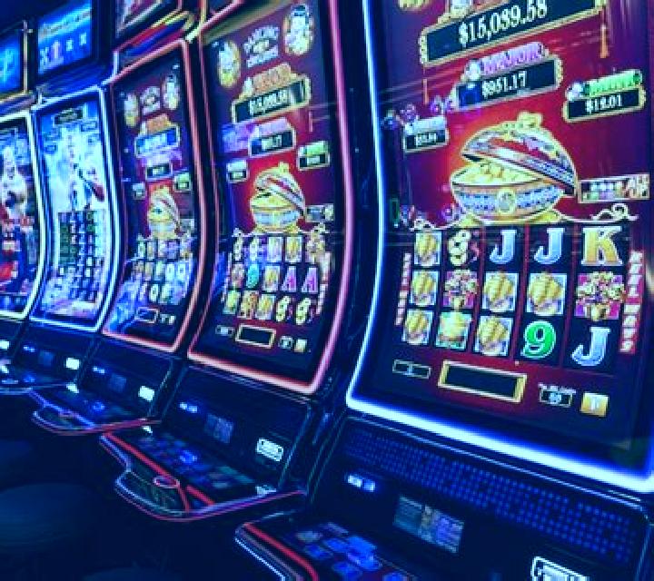 Gravity Blackjack slot machine