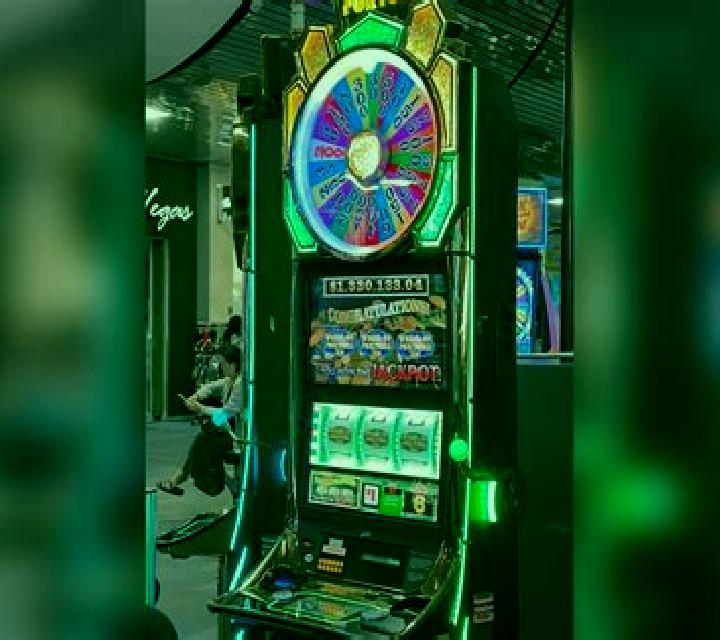 Green Machine Deluxe Vegas slot