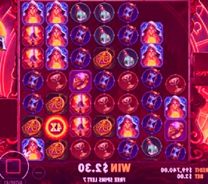 Gslot Queen of Fire slot game