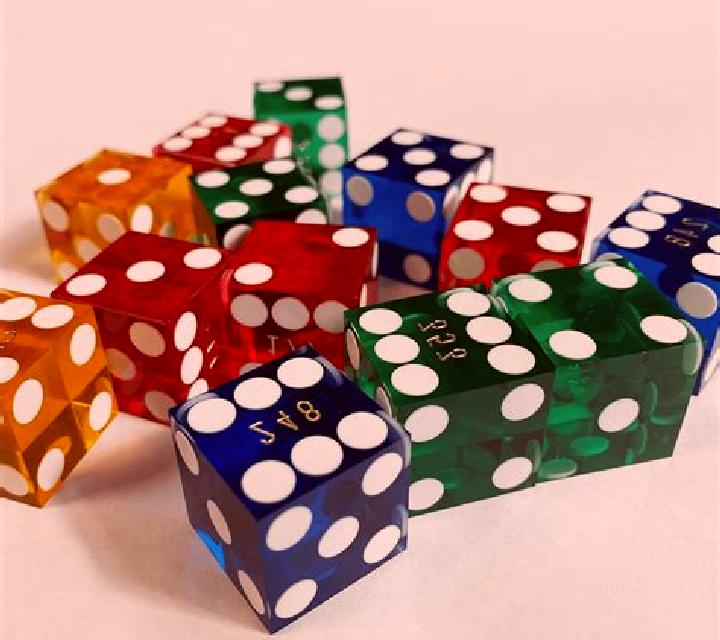 Guns n Heat Dice slot game