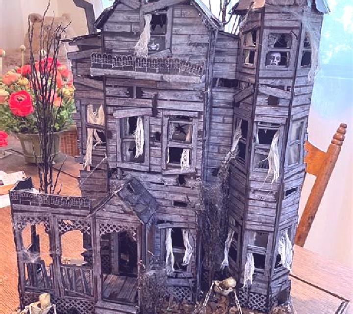 Halloween House online slot