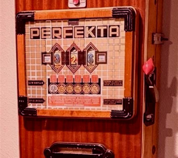 Happy 60s online slot