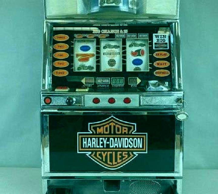 Harley SurPrize slot machine