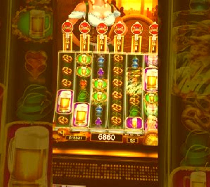 Heidi s Bier Haus slot game
