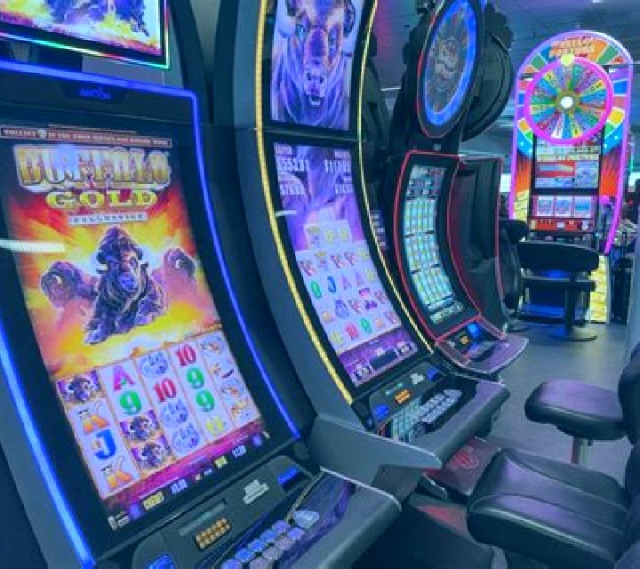 Heroines of the Marsh slot machine