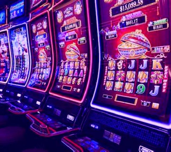 Hi Lo Blackjack slot machine