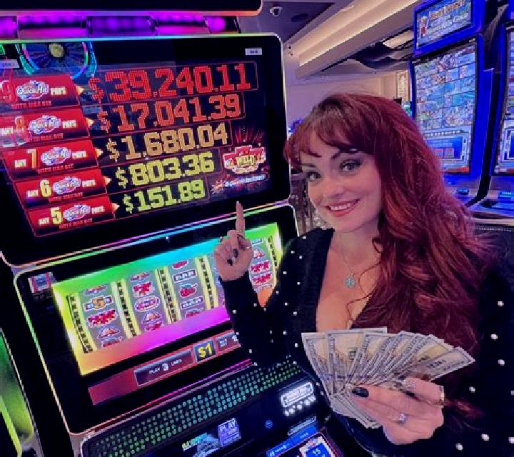 Hi Lo MaX online slot