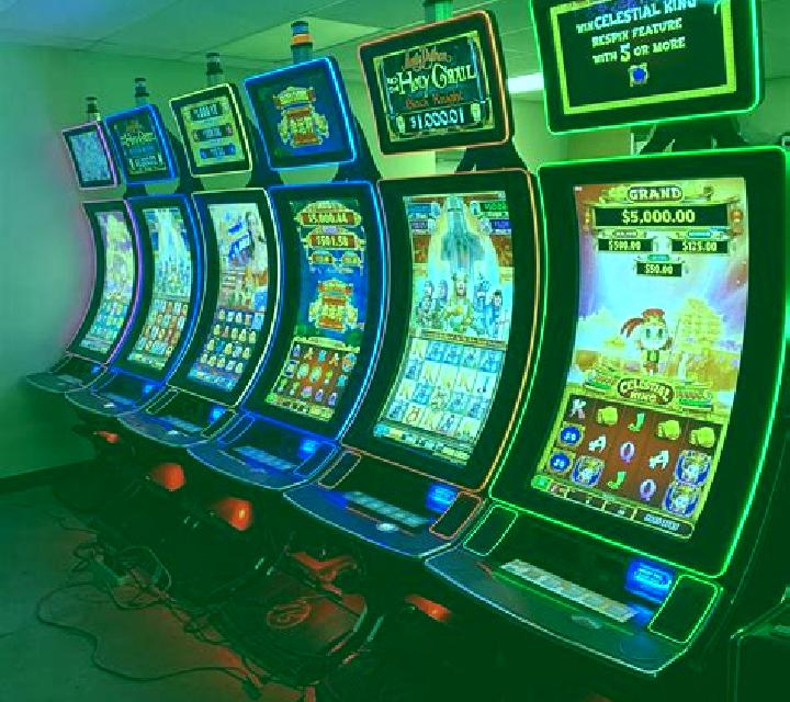 High Roller (Big Wave Gaming) slot machine