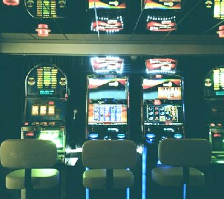 HILO (Orbital Gaming) slot game