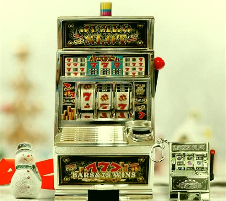 Ho Ho Ho Santa is Home slot machine