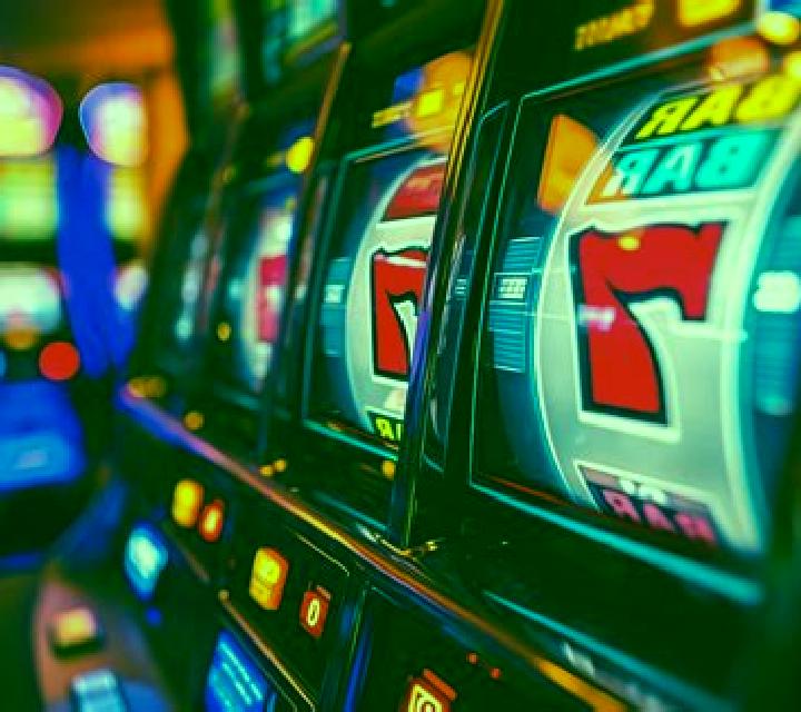 Hockey Crash slot machine