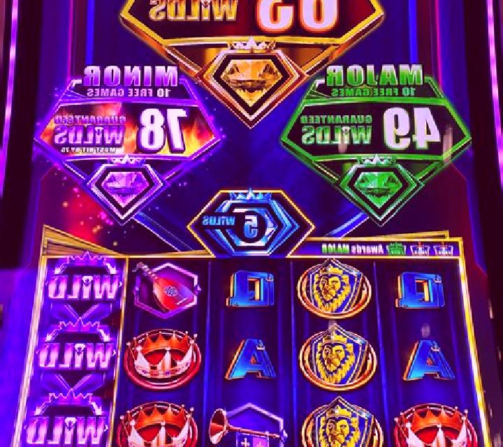 Hollywood Riches slot game