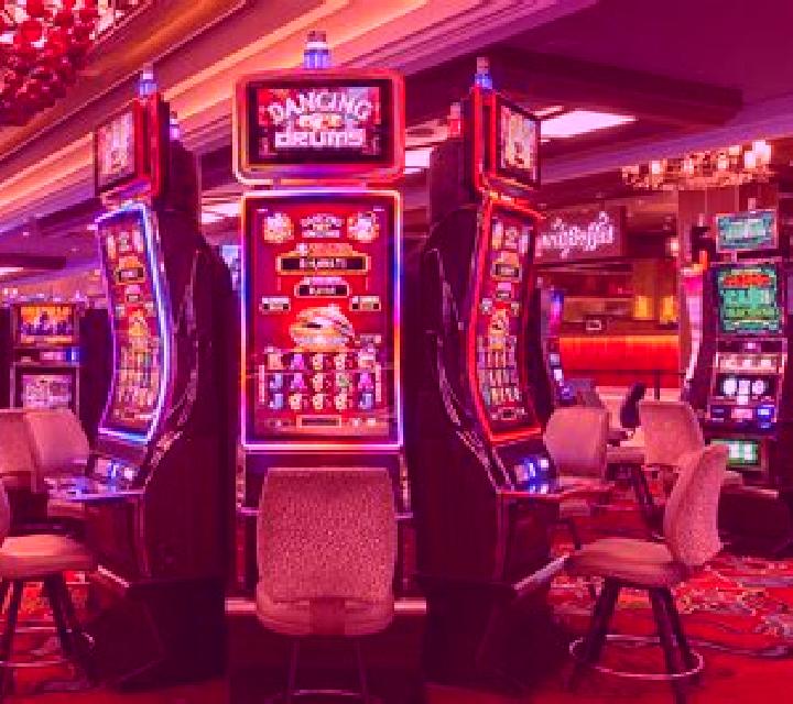 Hollywood Wonders slot game