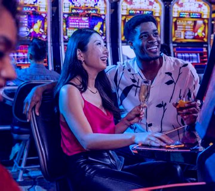 Hot 40 slot
