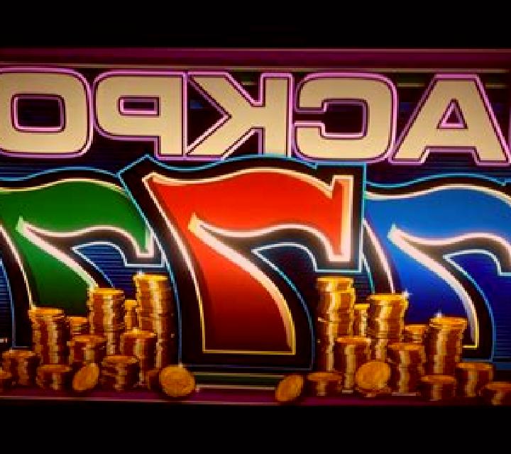 Hot 7 s Win slot game
