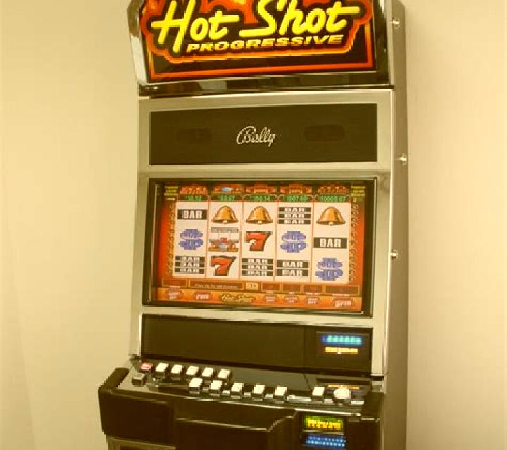 Hot Shot Progressive slot machine