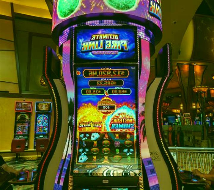 Hotter Than Hot slot machine