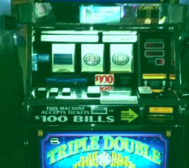 Huge Dollar slot machine