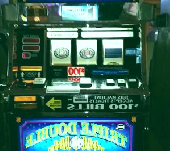 Huge Dollar slot