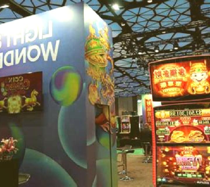 Hyper Gems (Light and Wonder) online slot