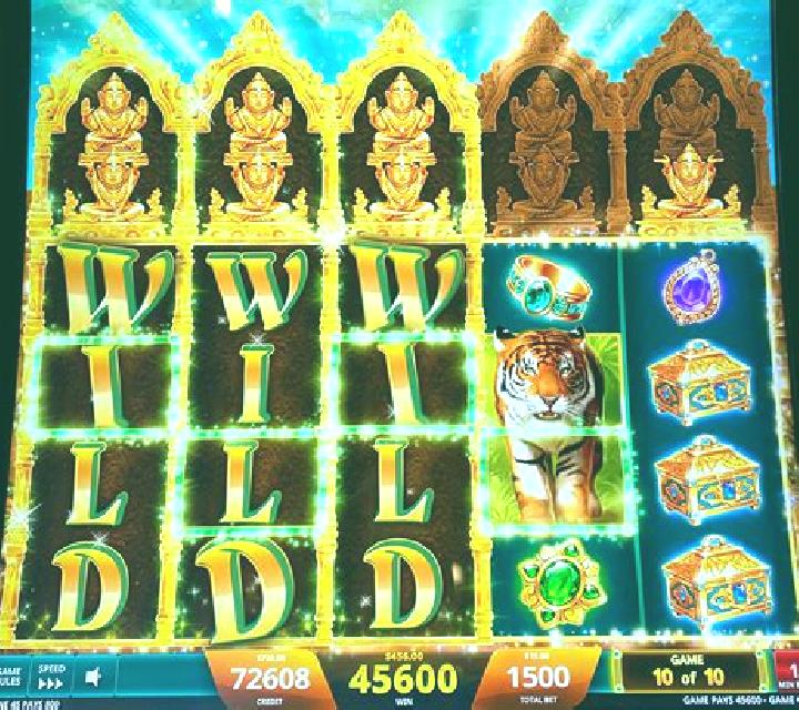 Hypercharged Inca Jungle slot machine
