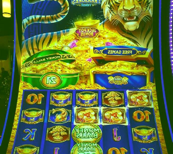 India Treasure slot machine