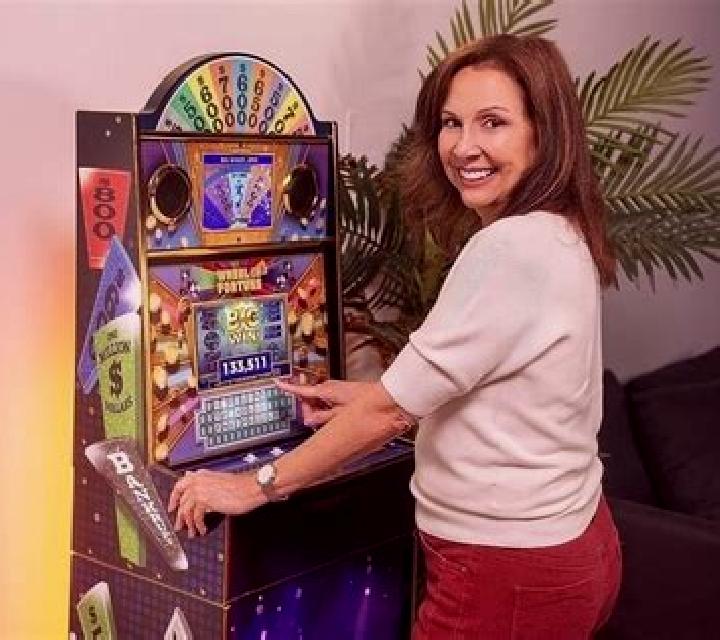 Interstellar Home slot machine