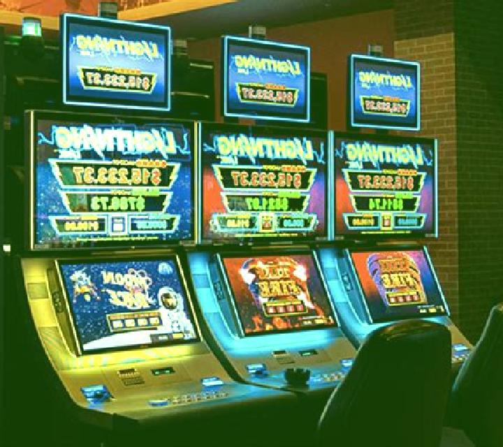 IO slot machine