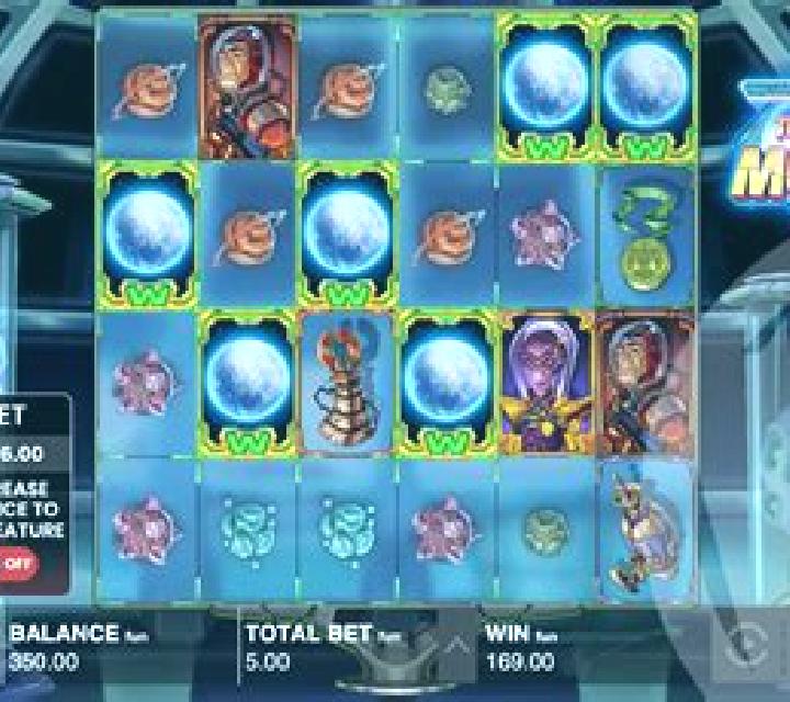 It Came From The Moon slot game