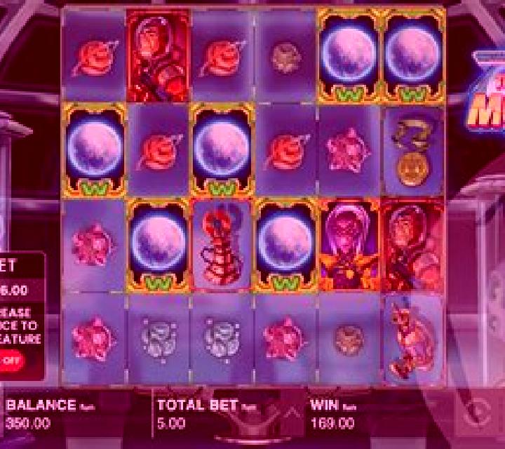 It Came From The Moon slot machine