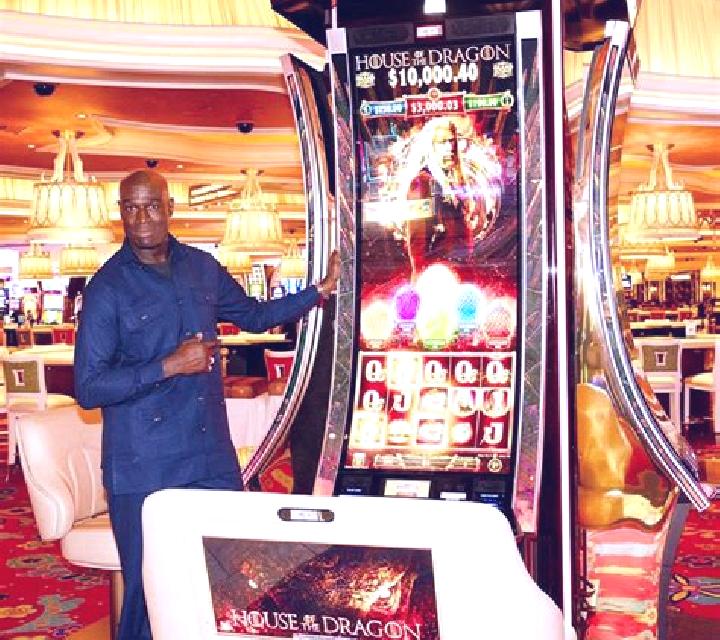 It s Magic: Amber slot machine