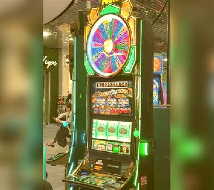 Jackpot GT Race to Vegas slot machine