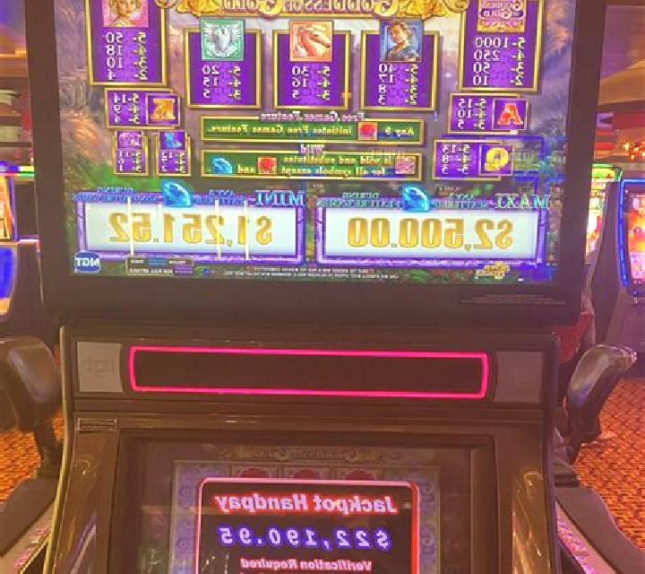 Jackpot Lake slot machine