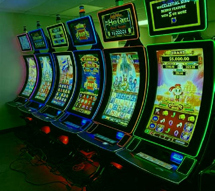 Jacks or Better 4 Hand Poker (Tom Horn Gaming) slot machine