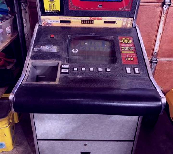 Jacks or Better (RTG) slot machine