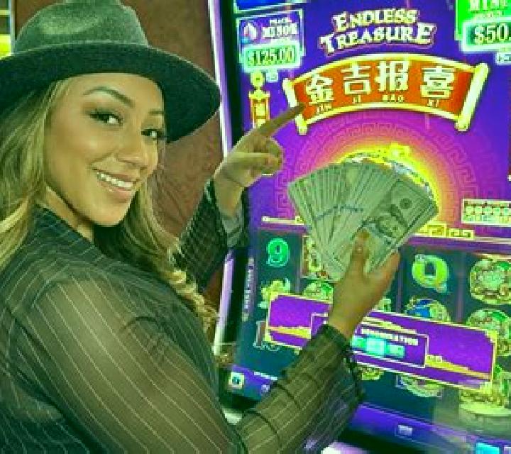 Jade Beauties slot machine