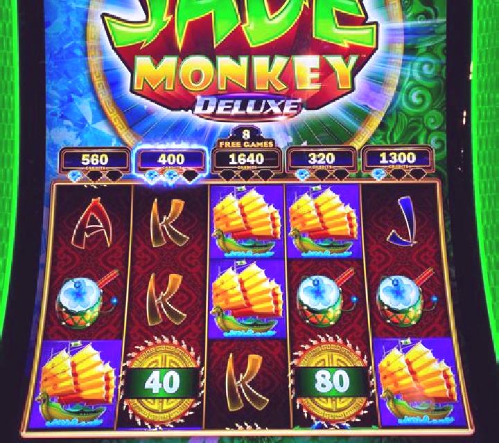 Jade Bird slot machine