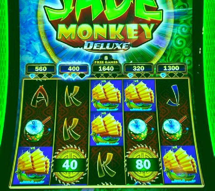 Jade Idol slot machine