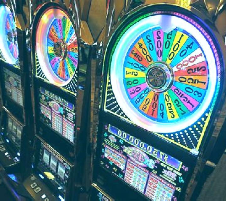 Jewelry Spin slot machine