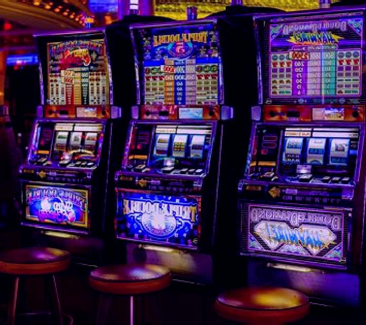 Juego de las Chapas slot machine