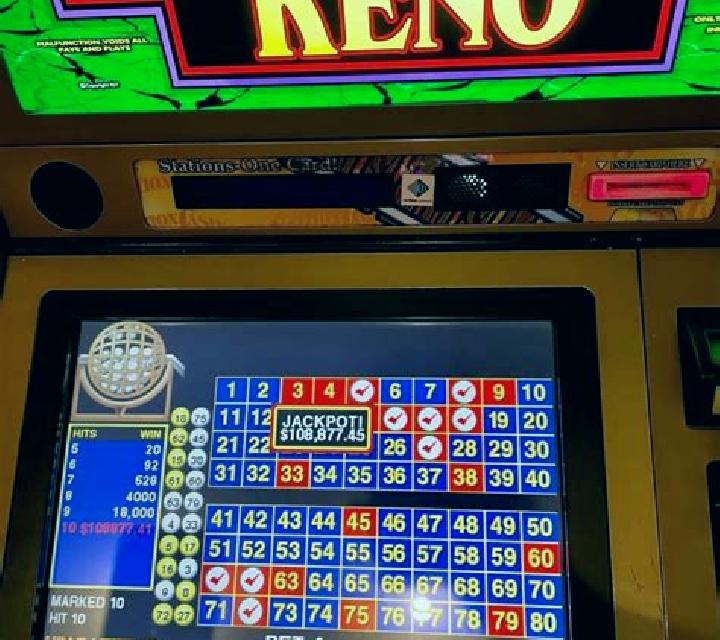 Keno Deluxe slot machine