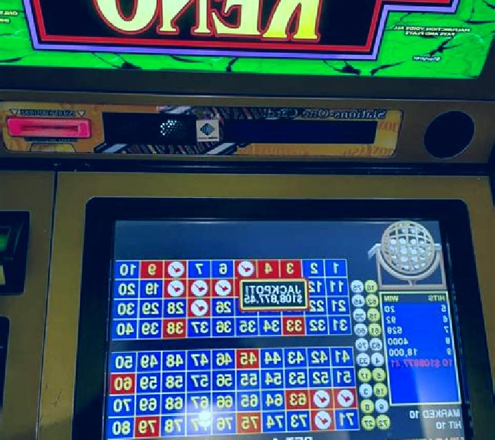 Keno Multiplay slot machine