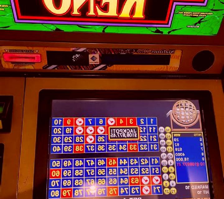 Keno T+ slot machine
